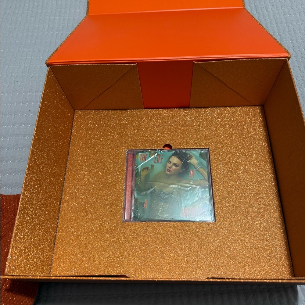 NWT- Taylor Swift TLOAS Cardigan Box Set XL/2XL - Picture 11 of 13